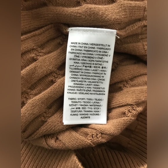 NWOT Preppy Perfectly Over-sized Gant Stretch Cotton Cable Knit V-Neck Sweater M - Picture 14 of 15